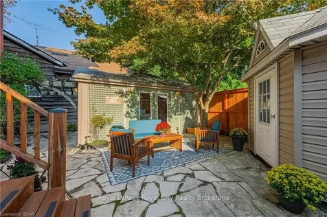142 Oxford Street Guelph ON N1H 2M7