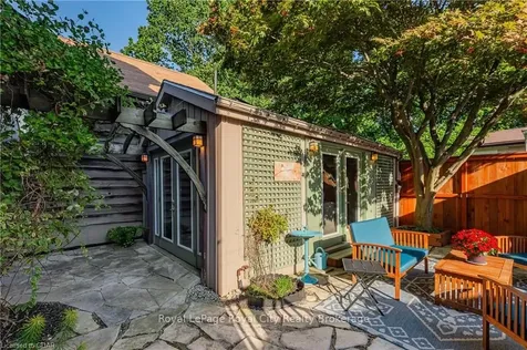 142 Oxford Street Guelph ON N1H 2M7