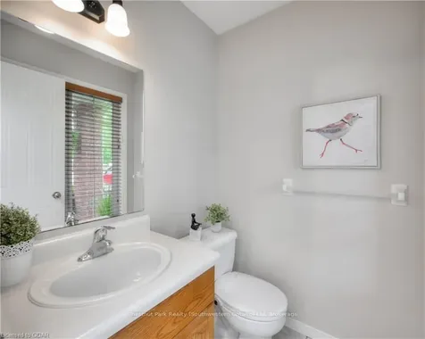 572 Grange Road Guelph ON N1E 7C9