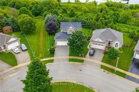 95 Halls Drive Centre Wellington ON N0B 1S0