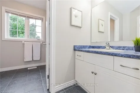 95 Halls Drive Centre Wellington ON N0B 1S0