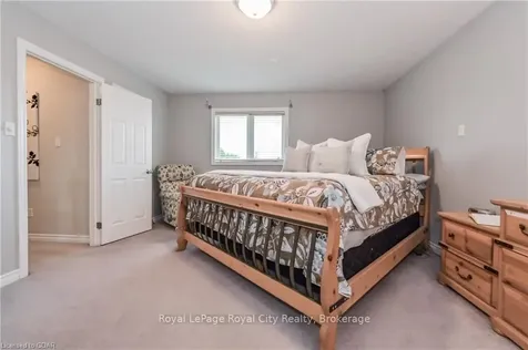 95 Halls Drive Centre Wellington ON N0B 1S0