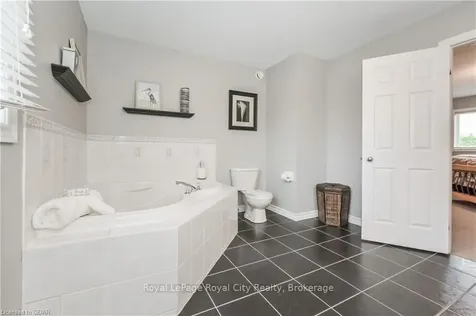 95 Halls Drive Centre Wellington ON N0B 1S0