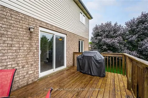 95 Halls Drive Centre Wellington ON N0B 1S0