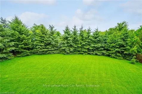 95 Halls Drive Centre Wellington ON N0B 1S0