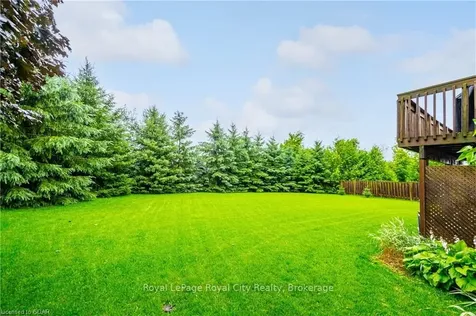 95 Halls Drive Centre Wellington ON N0B 1S0