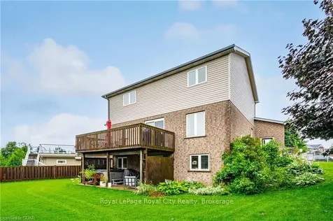 95 Halls Drive Centre Wellington ON N0B 1S0