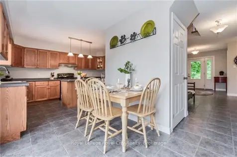 95 Halls Drive Centre Wellington ON N0B 1S0