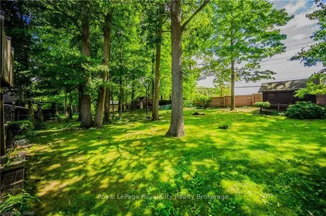 173 Southwood Drive Kitchener ON N2E 2B2