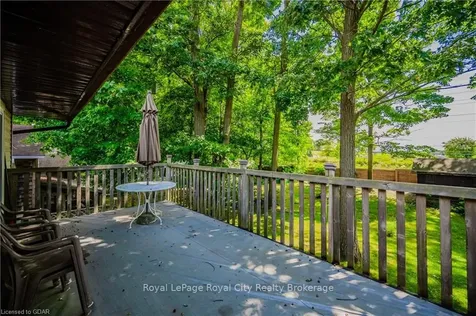 173 Southwood Drive Kitchener ON N2E 2B2