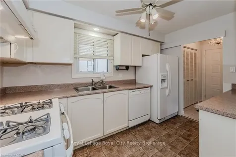 173 Southwood Drive Kitchener ON N2E 2B2