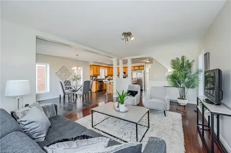 137 Clough Crescent Guelph ON N1L 0E4