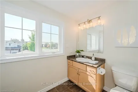 137 Clough Crescent Guelph ON N1L 0E4