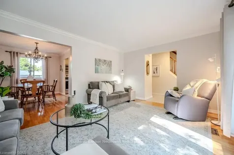 131 Marksam Road Guelph ON N1H 6T5