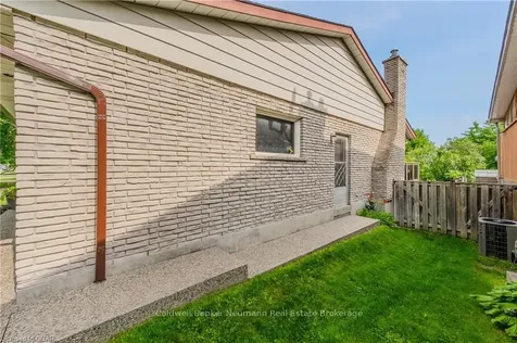 131 Marksam Road Guelph ON N1H 6T5