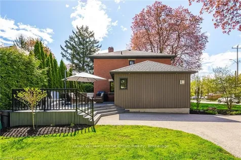303 Street Andrew Street E Centre Wellington ON N1M 1R3