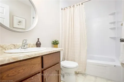 20 Sagewood Place Guelph ON N1G 3M6