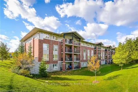 645 Street David Street S Centre Wellington ON N1M 0A9