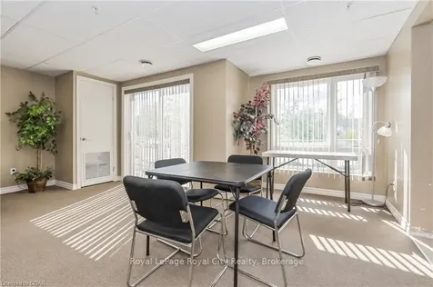 645 Street David Street S Centre Wellington ON N1M 0A9