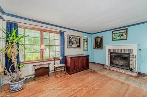 17 Merritt Boulevard Guelph ON N1H 6E1