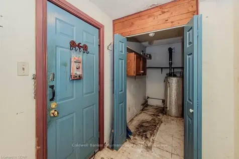 17 Merritt Boulevard Guelph ON N1H 6E1