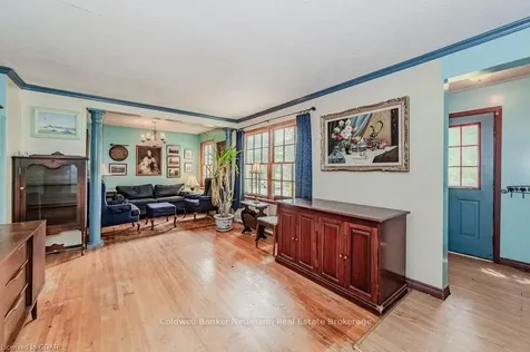 17 Merritt Boulevard Guelph ON N1H 6E1
