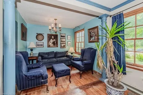 17 Merritt Boulevard Guelph ON N1H 6E1
