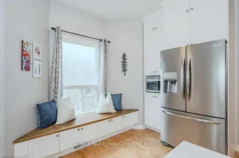 17 Westra Drive Guelph ON N1K 1Z7