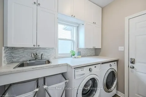 17 Westra Drive Guelph ON N1K 1Z7