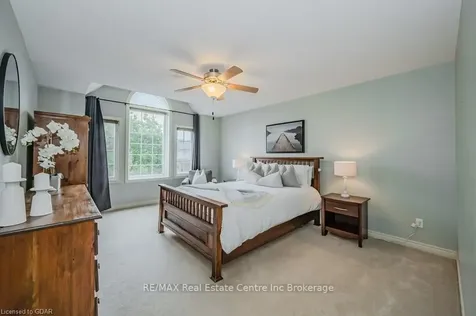 17 Westra Drive Guelph ON N1K 1Z7