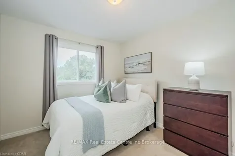 17 Westra Drive Guelph ON N1K 1Z7
