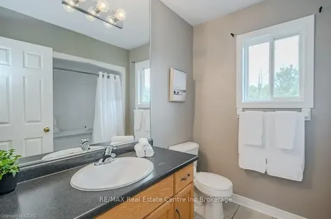 17 Westra Drive Guelph ON N1K 1Z7