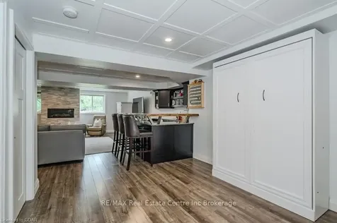 17 Westra Drive Guelph ON N1K 1Z7