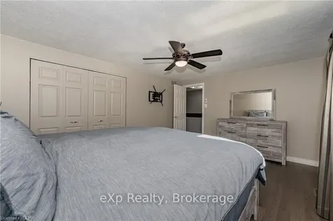 17 Sunrise Court Guelph ON N1K 1J3