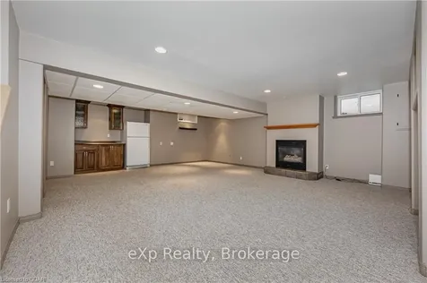 17 Sunrise Court Guelph ON N1K 1J3