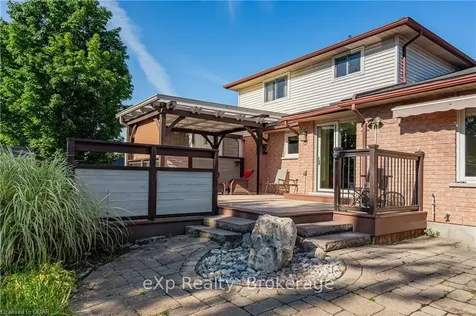 17 Sunrise Court Guelph ON N1K 1J3