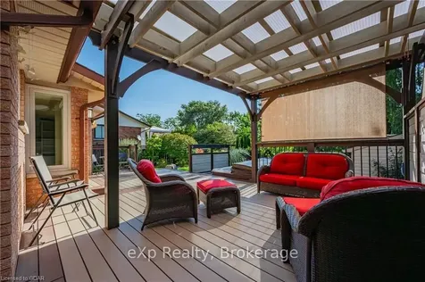 17 Sunrise Court Guelph ON N1K 1J3