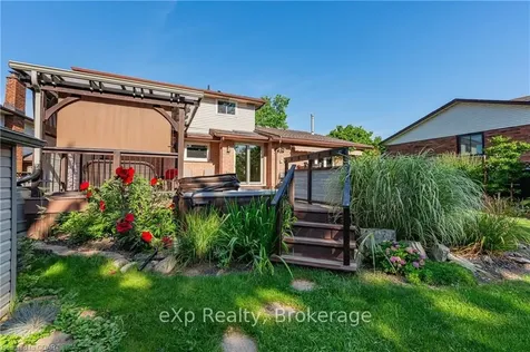 17 Sunrise Court Guelph ON N1K 1J3