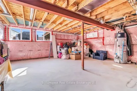 83 Netherwood Road Kitchener ON N2P 0E4