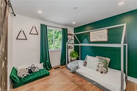 28 Thompson Drive Guelph ON N1E 7A5