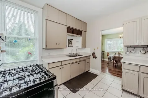25 Meadowview Avenue Guelph ON N1H 5S4