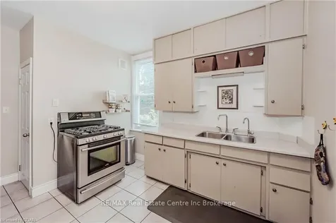 25 Meadowview Avenue Guelph ON N1H 5S4