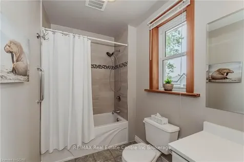 25 Meadowview Avenue Guelph ON N1H 5S4