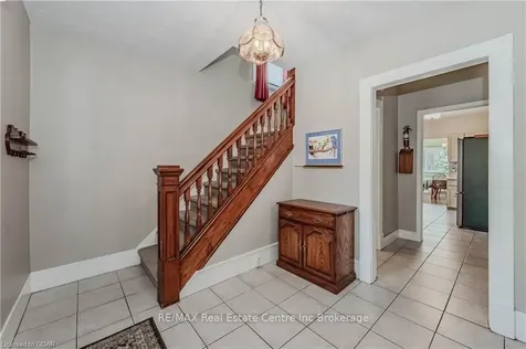 25 Meadowview Avenue Guelph ON N1H 5S4