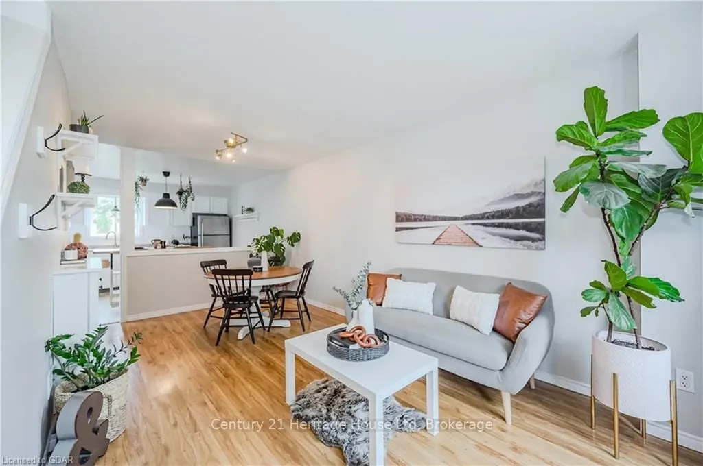 9 Troy Crescent Guelph ON N1E 6W7