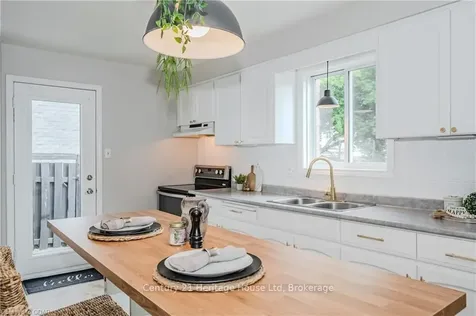 9 Troy Crescent Guelph ON N1E 6W7