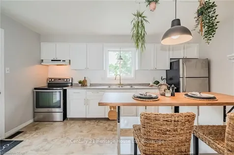 9 Troy Crescent Guelph ON N1E 6W7
