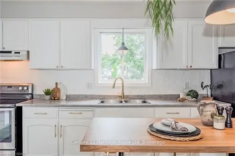 9 Troy Crescent Guelph ON N1E 6W7