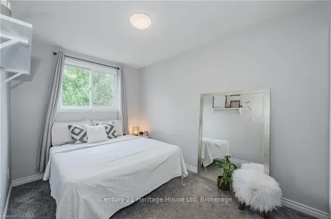 9 Troy Crescent Guelph ON N1E 6W7