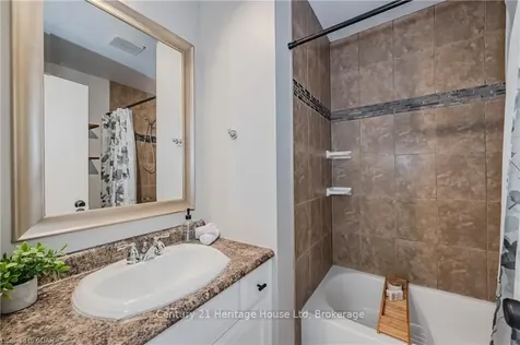 9 Troy Crescent Guelph ON N1E 6W7